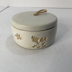 Gorgeous Broyhill Carved Floral Mini Pottery Jewelry Box